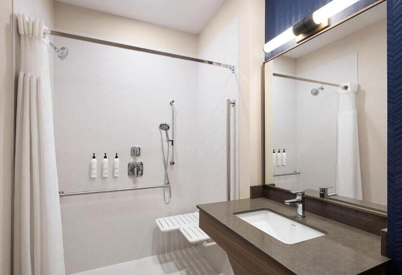 Quarto Estandar Cama King, Fairfield Inn & Suites By Marriott West Kelowna