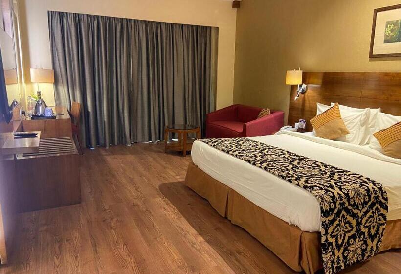 اتاق کلاب, Fortune Select Exotica, Navi Mumbai   Member Itc S Hotel Group