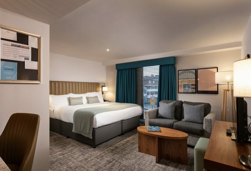 Студия Стандарт, Staybridge Suites Newcastle, An Ihg