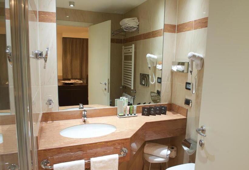 Четырехместный Номер Deluxe, Winter Garden Hotel Bergamo Airport