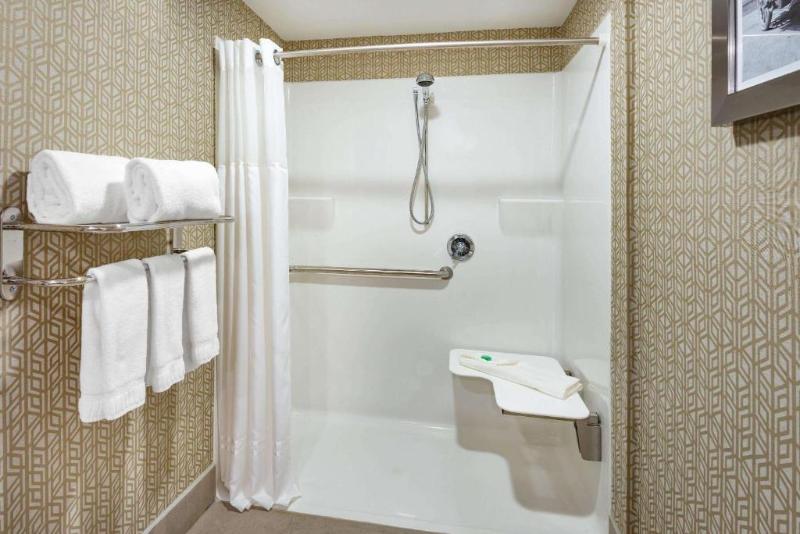 سوئیت برای معلولان, The Americus Hotel, Trademark Collection By Wyndham