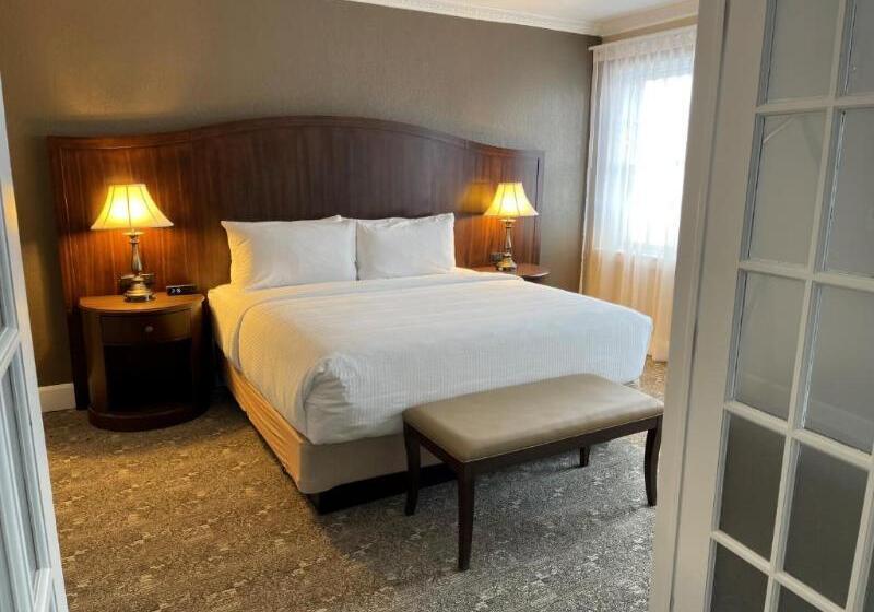 اتاق استاندارد با تخت بزرگ, The Americus Hotel, Trademark Collection By Wyndham