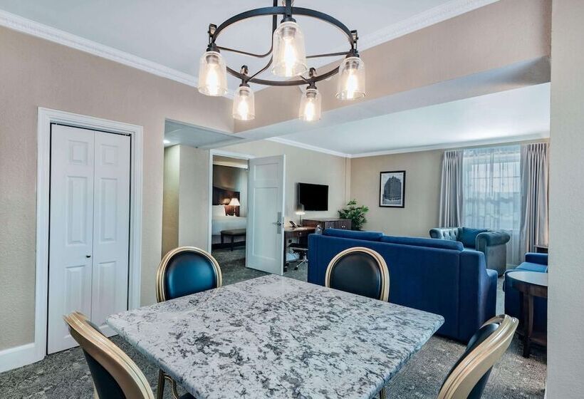 سوئیت پریمیوم, The Americus Hotel, Trademark Collection By Wyndham