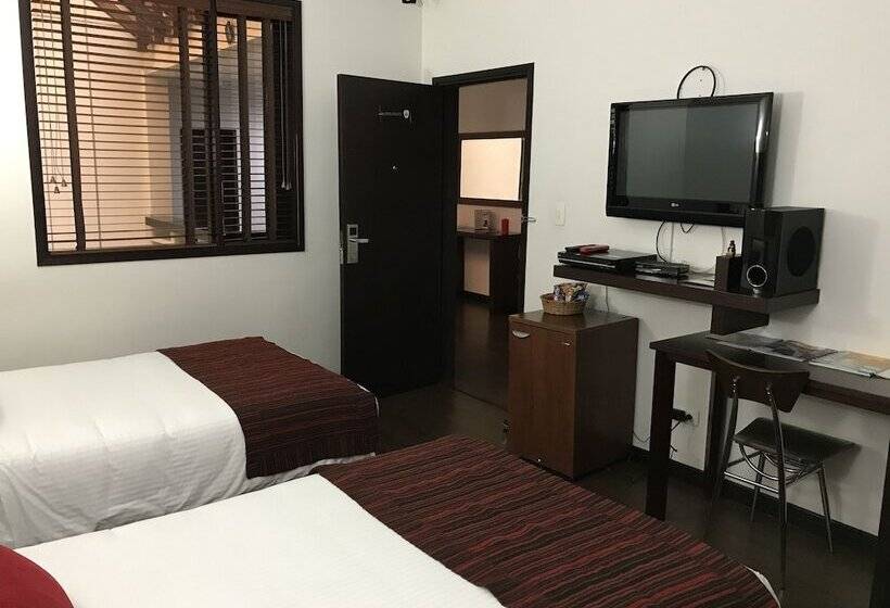 اتاق لوکس, Casa Farallones