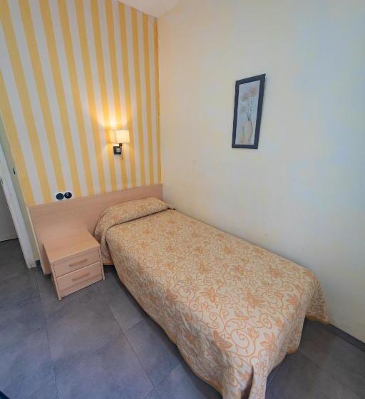 Номер Стандарт Индивидуальный, Hostal Virginia