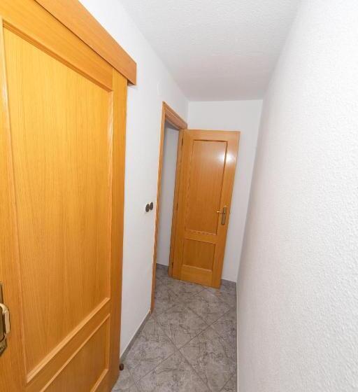 Номер Стандарт Трехместный, Hostal Virginia