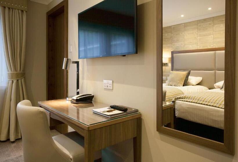 Quarto Estandar, Cruachan