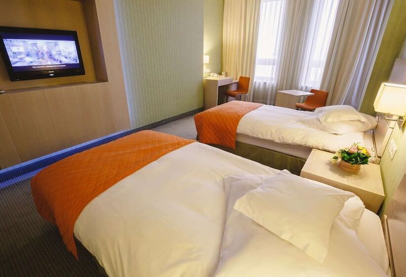 اتاق استاندارد, Golden Tulip Ana Tower Sibiu