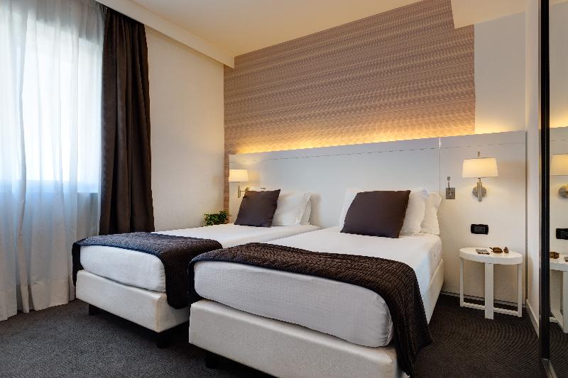 اتاق استاندارد, Ih Hotels Roma Z3