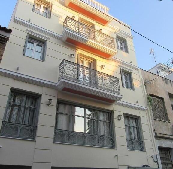 استودیو خانوادگی, Urbanstay