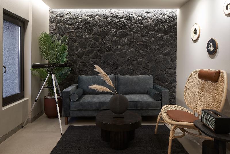 Suite 2 Chambres, Apikia Santorini   Adults Only