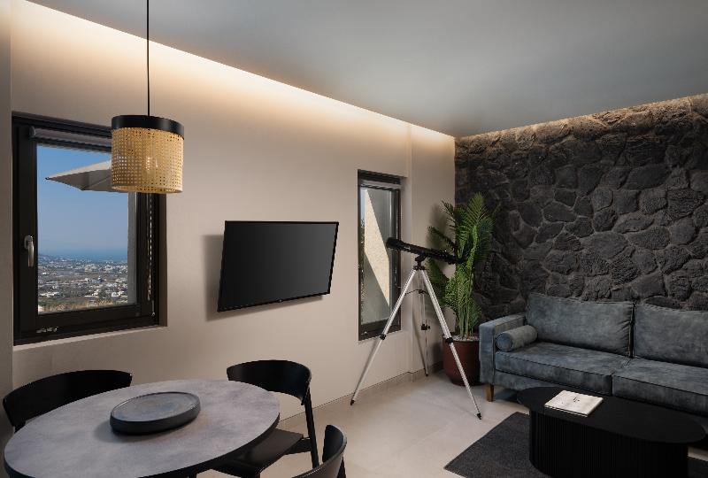 Suite 2 Chambres, Apikia Santorini   Adults Only