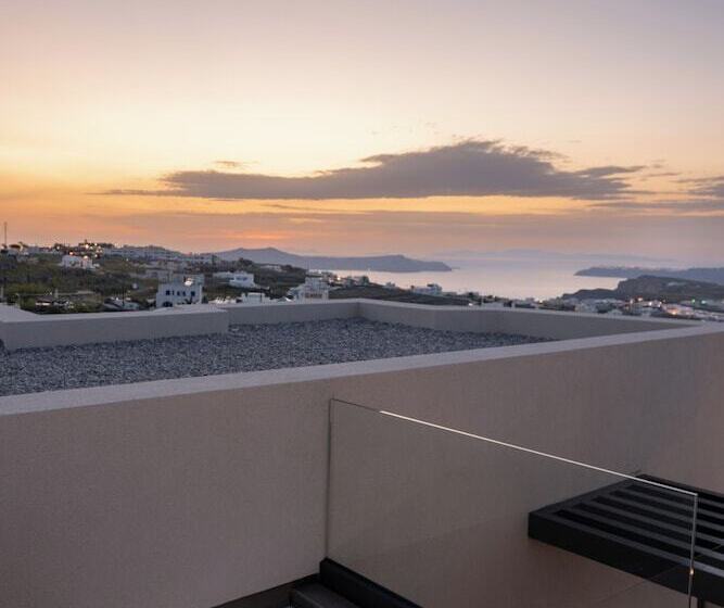 Suite Vista Mar, Apikia Santorini   Adults Only