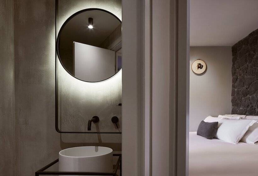 Suite 2 Chambres, Apikia Santorini   Adults Only