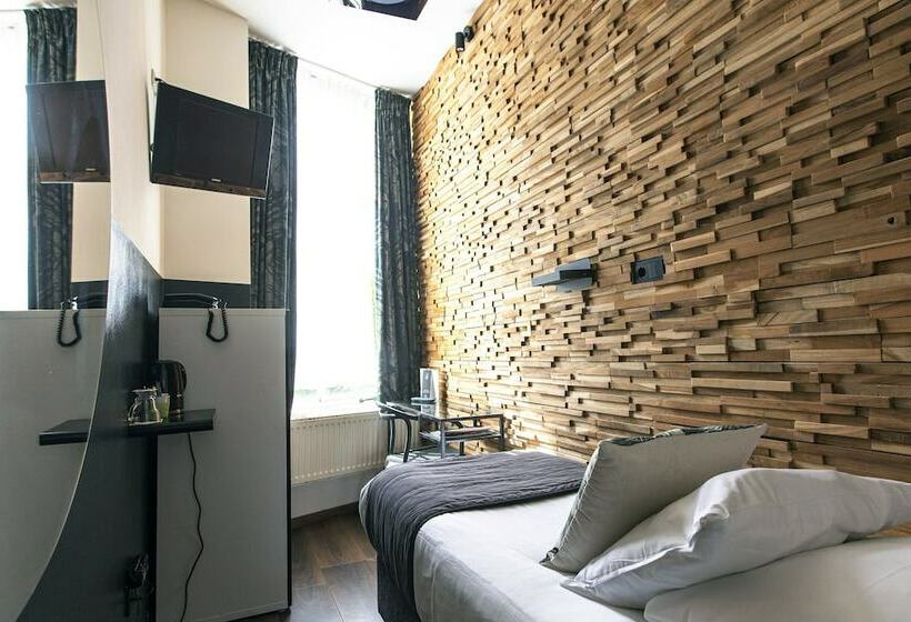 اتاق استاندارد یک نفره, Quentin Amsterdam