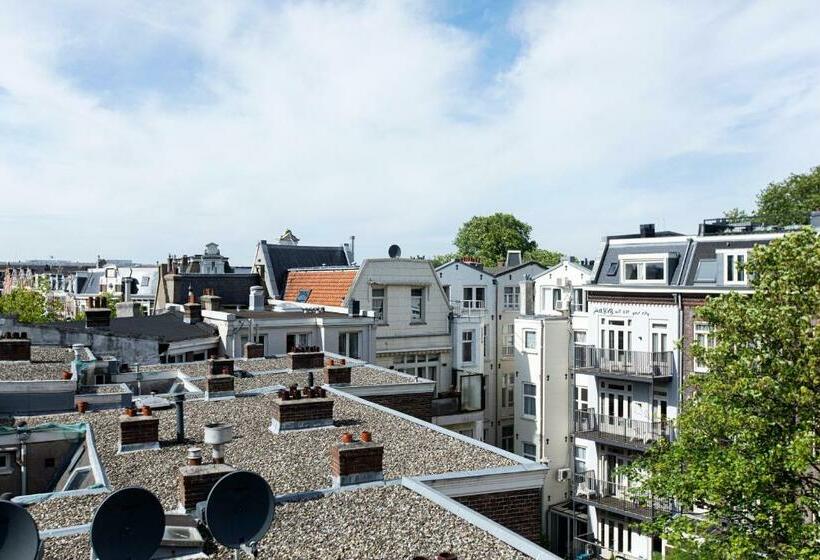 سوییت لوکس, Quentin Amsterdam