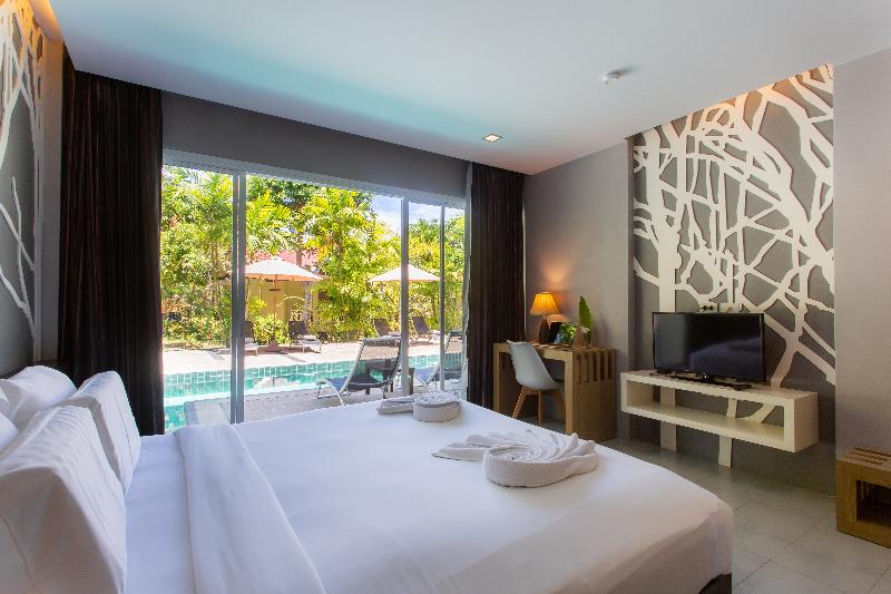 اتاق لوکس با چشم‌انداز استخر, Panalee Koh Samui Resort