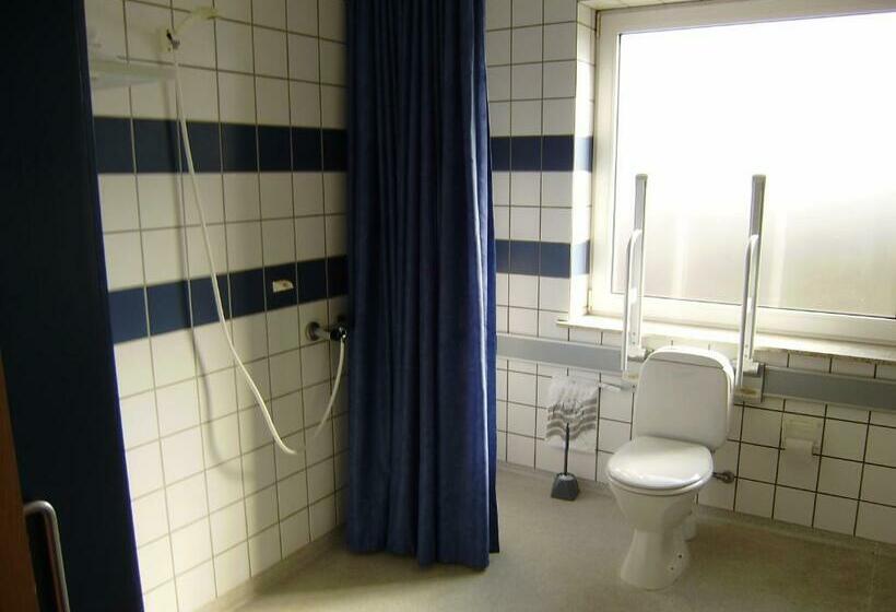 Quarto Estandar Banheiro Compartilhado, Thyregod Kursuscenter