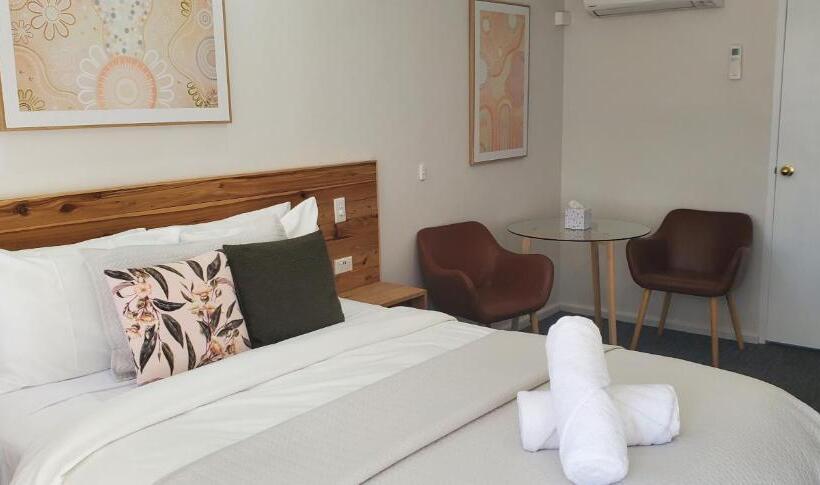 اتاق سوپریور با تخت دو نفره بزرگ, Roydons Motor Inn