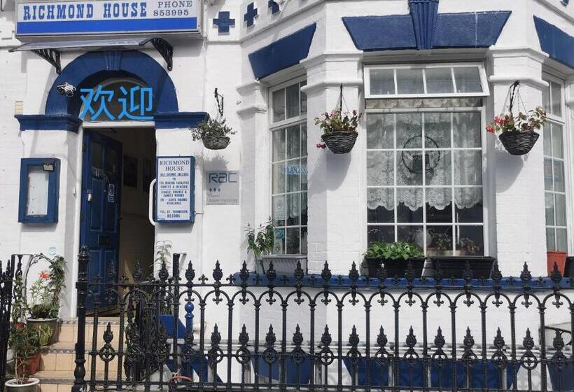 اتاق استاندارد یک نفره, Richmond House