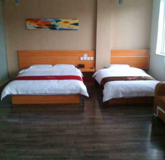 Семейный Номер, Thank Inn Chain Hotel Shanxi Lvliang Jiaokou County West Street