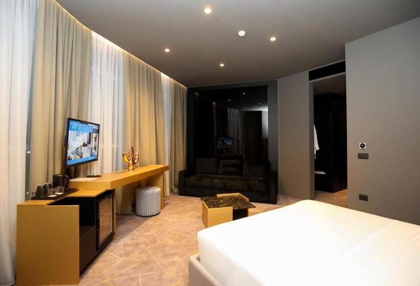 수피리어 룸, The Central View Boutique