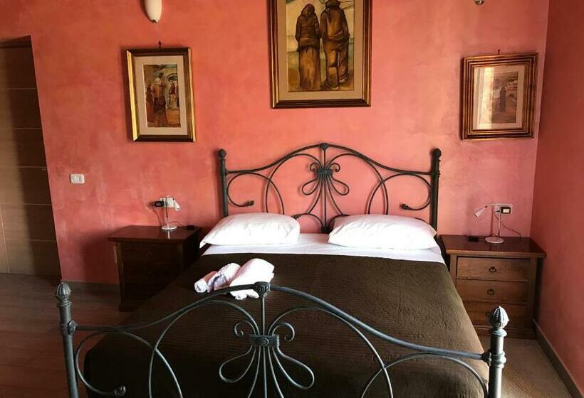 Трехместный Номер Deluxe Вид на Море, Villa Scotillo Boutique