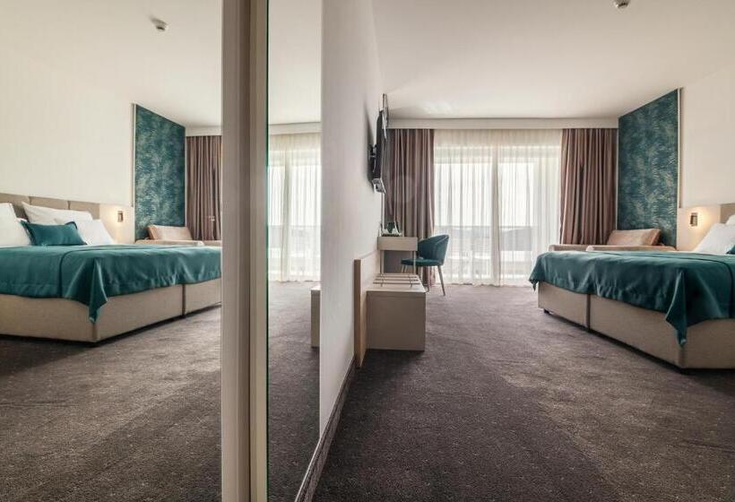 اتاق سوپریور با چشم‌انداز دریا, Marea Hotel & Spa