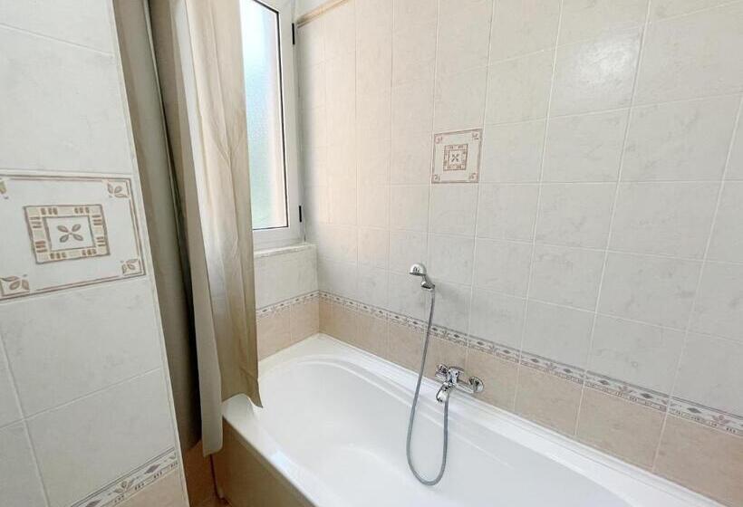 Апартаменты 3 Спальни, Flavia Apartment
