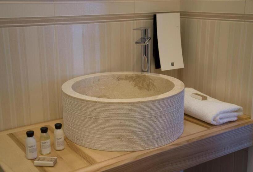 سوییت, Willa Sepia Spa