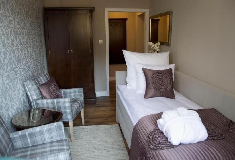 اتاق استاندارد یک نفره, Willa Sepia Spa