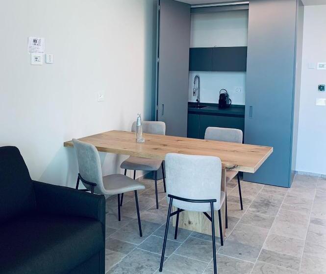آپارتمان 1 خوابه با چشم‌انداز دریا, Piccola Maesta' Boutique Rooms