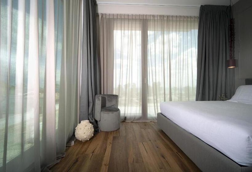 سوییت با چشم‌انداز دریا, Piccola Maesta' Boutique Rooms