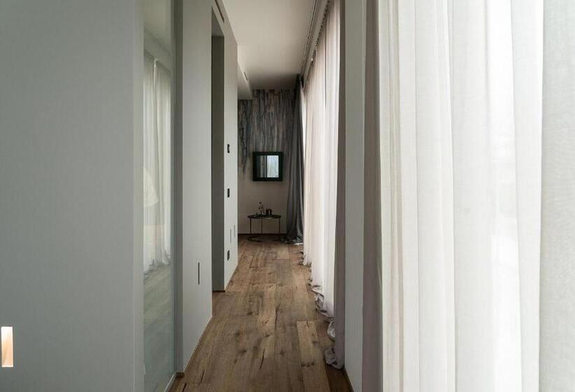 سوییت با چشم‌انداز دریا, Piccola Maesta' Boutique Rooms