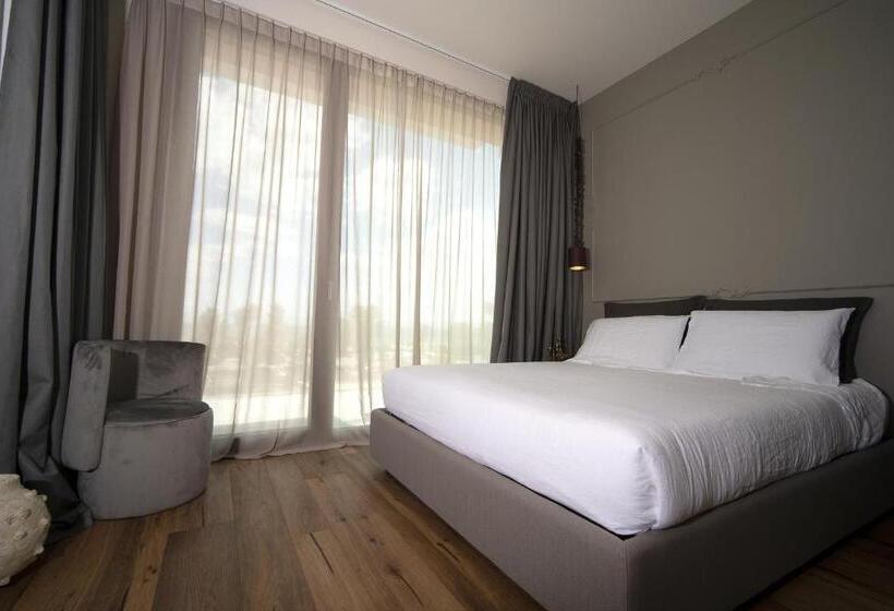 سوییت با چشم‌انداز دریا, Piccola Maesta' Boutique Rooms