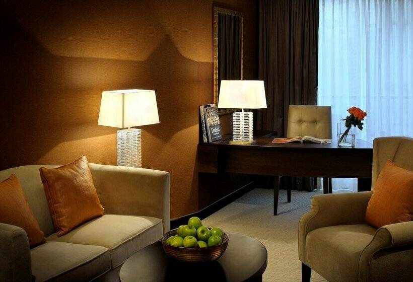 اتاق لوکس با چشم‌انداز, Jw Marriott Hotel Marina