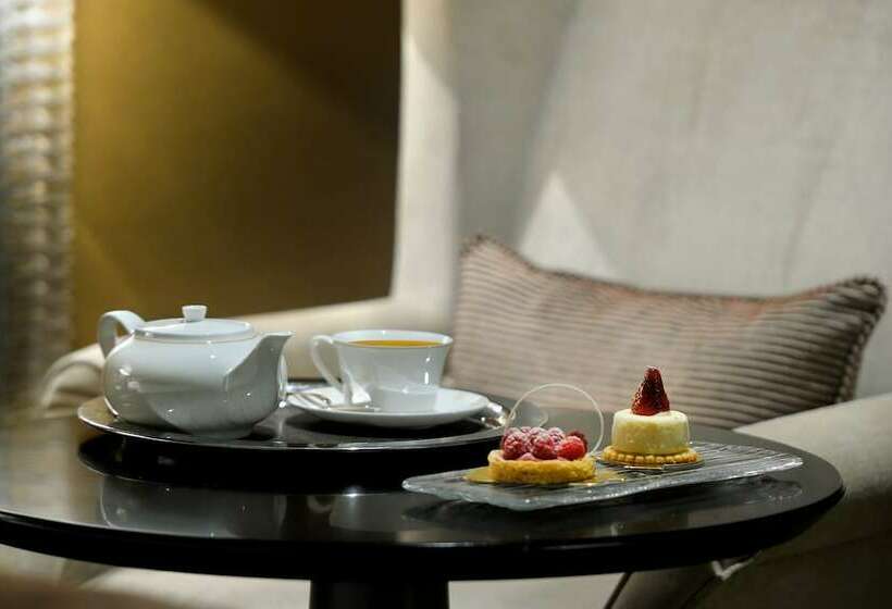 اتاق پرمیوم, Jw Marriott Hotel Marina