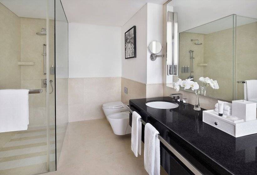 استودیوی استاندارد, Jw Marriott Hotel Marina