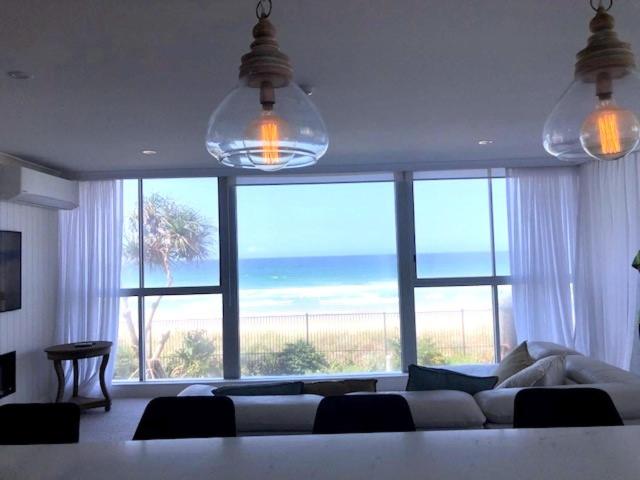 ２ベッドルームアパートメント, Golden Sands On The Beach   Absolute Beachfront Apartments