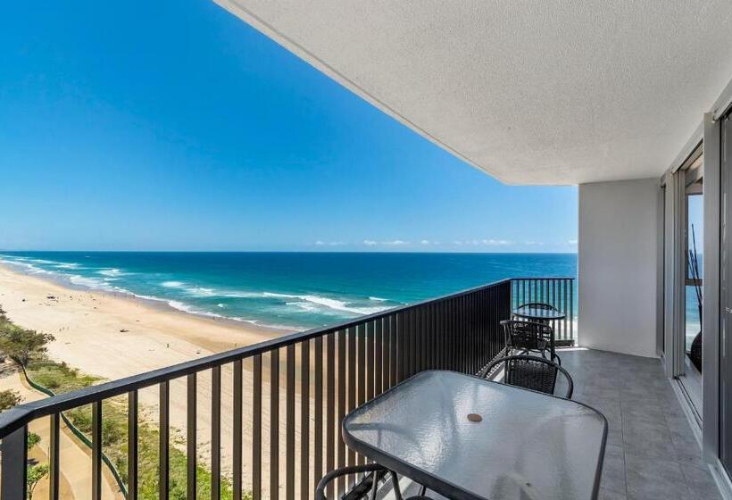 Апартаменты Superior 2 Спальни, Golden Sands On The Beach   Absolute Beachfront Apartments
