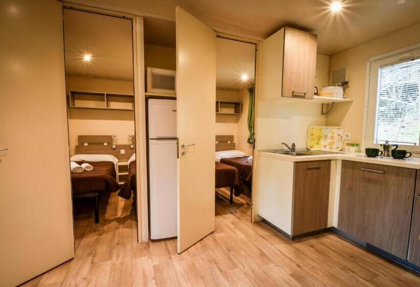 ویلای استاندارد 3 خوابه, Hu Norcenni Girasole Village