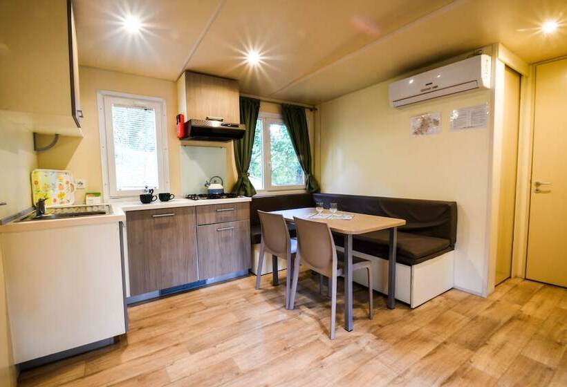 ویلای استاندارد 3 خوابه, Hu Norcenni Girasole Village