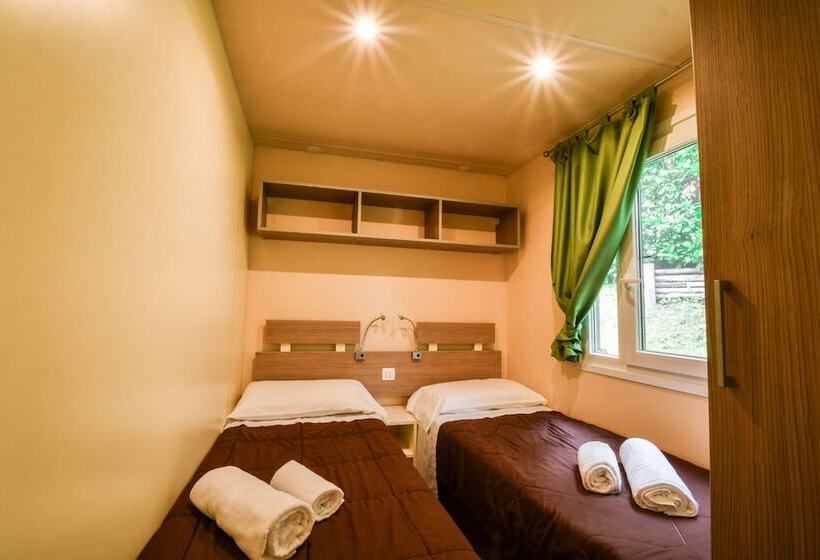 ویلای استاندارد 3 خوابه, Hu Norcenni Girasole Village