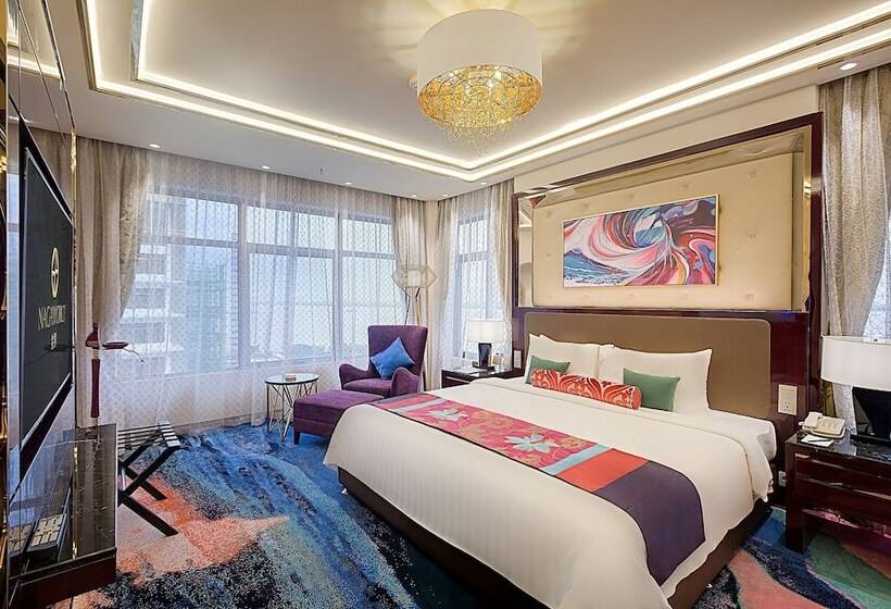 Президентский Люкс, Nagaworld Hotel & Entertainment Complex