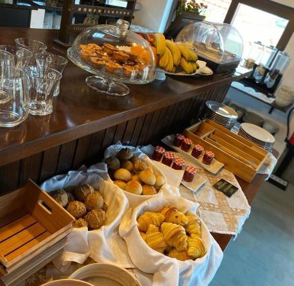 اتاق چهار تخته با دستشویی مشترک, Behappy Lodge & Brunch