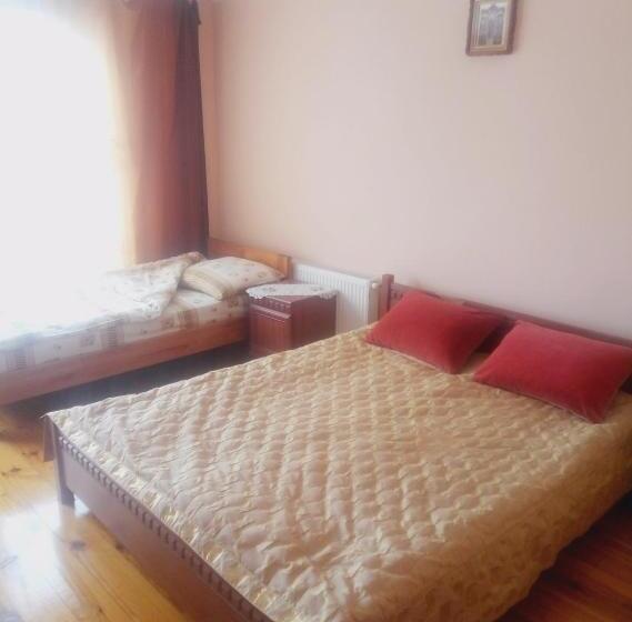 Семейный Номер, Park House