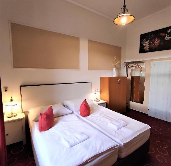 Номер Стандарт, Sherwood Hotel Vojkovice Nad Ohří