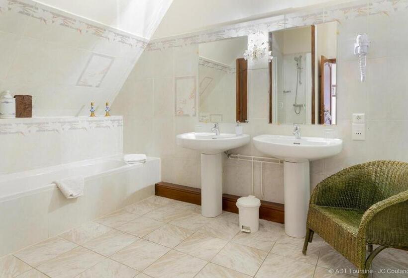 Номер Deluxe, Le Vieux Château De Hommes