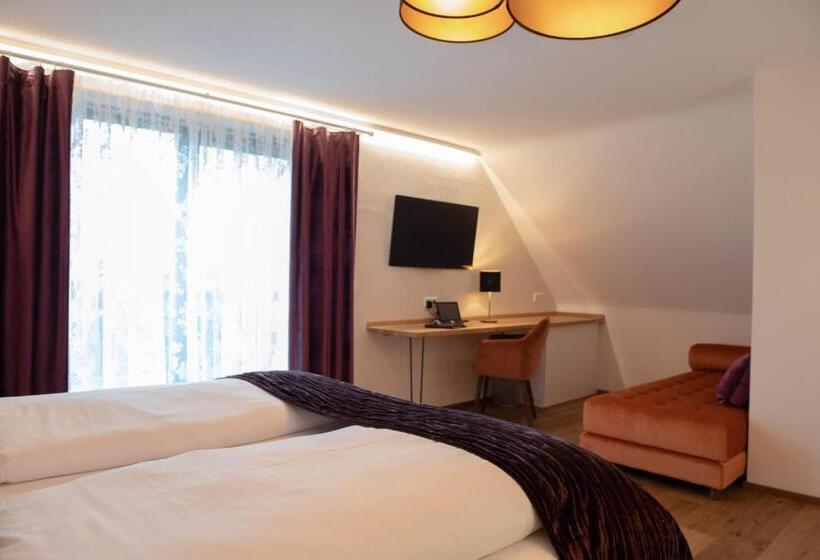 Номер Стандарт с Балконом, Boutique   Hotel Zum Schloss