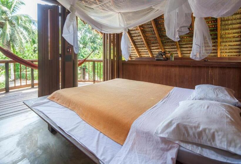 스탠다드 발코니 룸 바다 전망, La Kuka Hotel   Nuquí